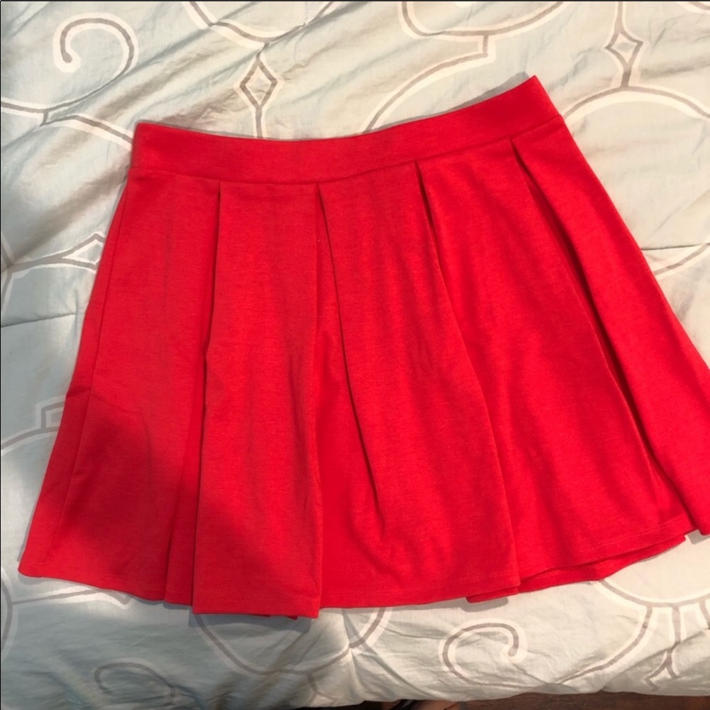 Aeo pleated skirt